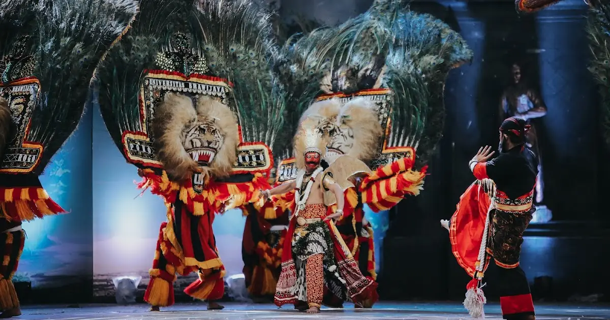 Kesenian reog ponorogo