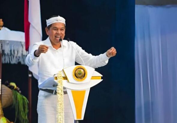 Gubernur Jabar Larang Sawit